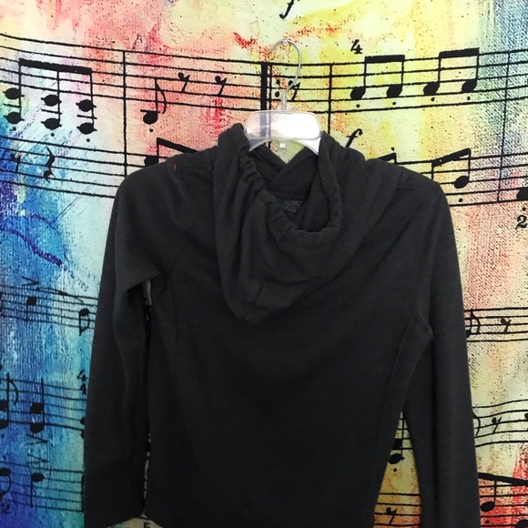 American Eagle drawstring sweatshirt - Picture 2 of 3